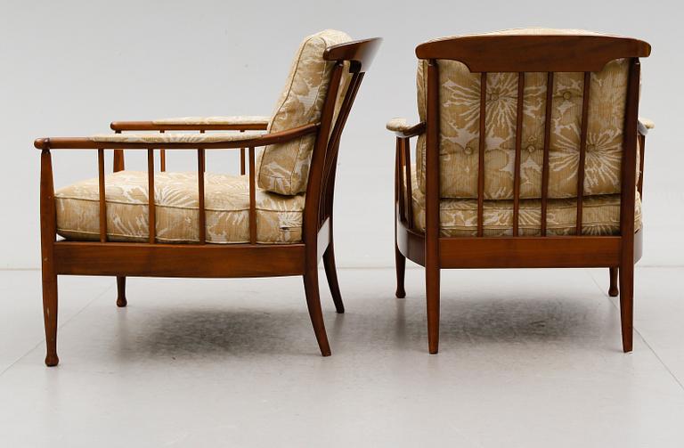 FÅTÖLJER, 1 par, "Skrindan", Kerstin Hörlin-Holmqvist, 1900-talets andra hälft.