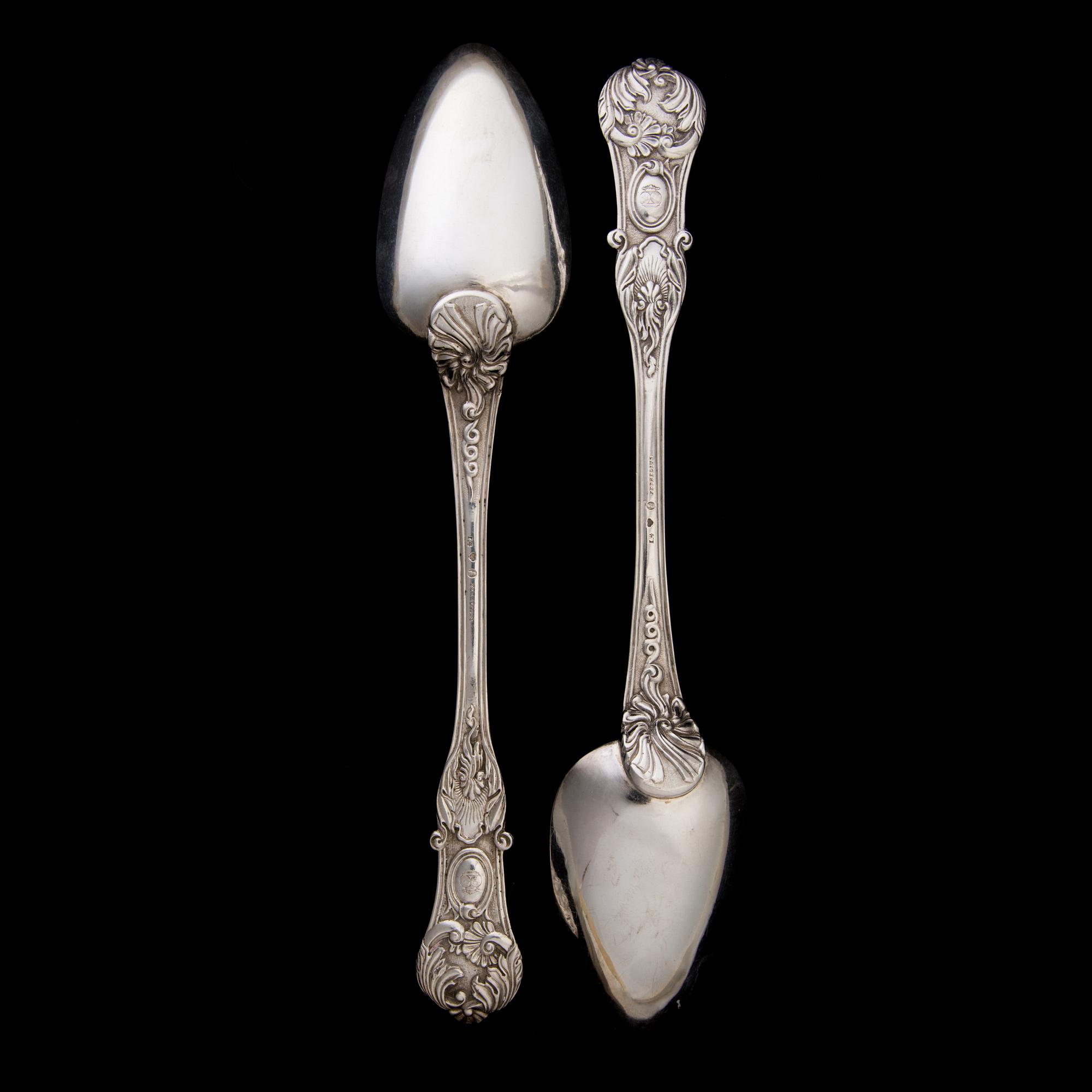 RAGUSKEDAR ETT PAR, silver, Zethelius Stockholm 1841, vikt 380 g.