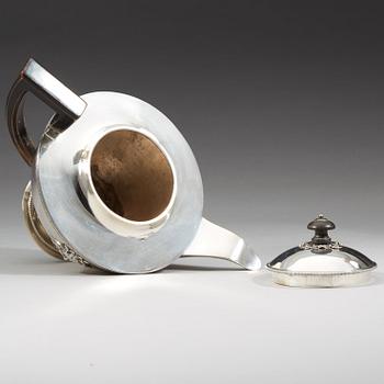 A Swedish 19th century silver tea-pot, Adolf Zethelius, Stockholm 1812.