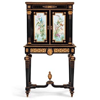 A Neo-Louis XVI cupboard.