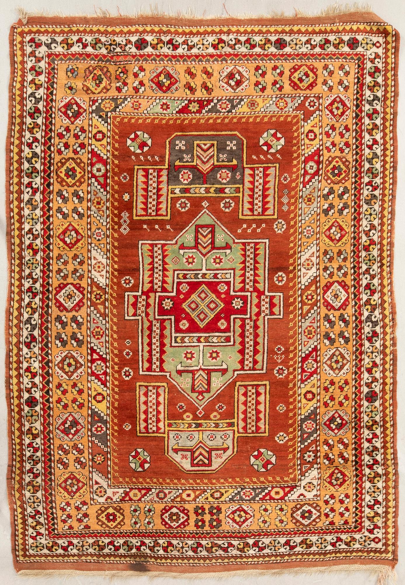 Bergama rug, second half of the 19th century, approximately 223x166 cm.