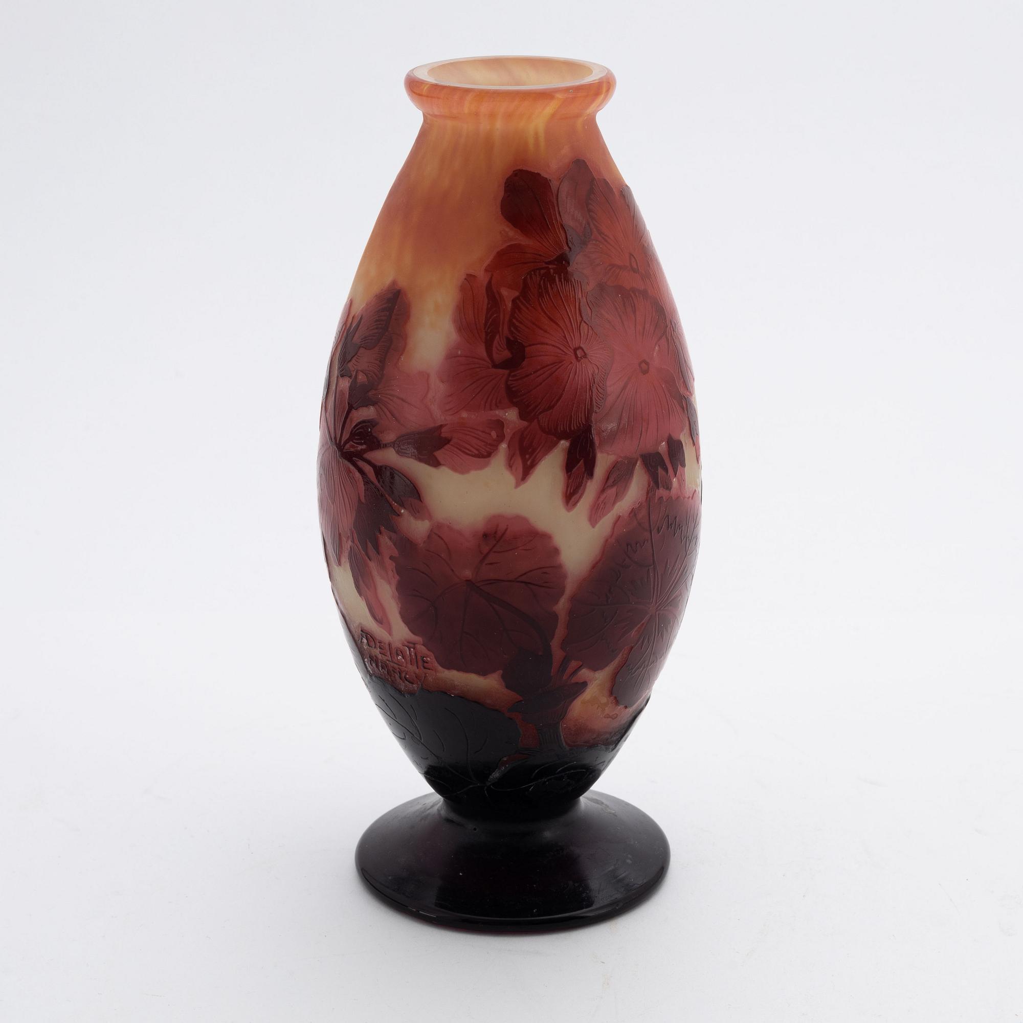 André Delatte, an Art Nouveau glass vase, Nancy, France, early 1900's.