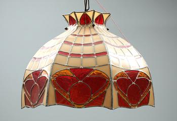 TAKLAMPA, Tiffanystil, 1900-tal. Diam 46.