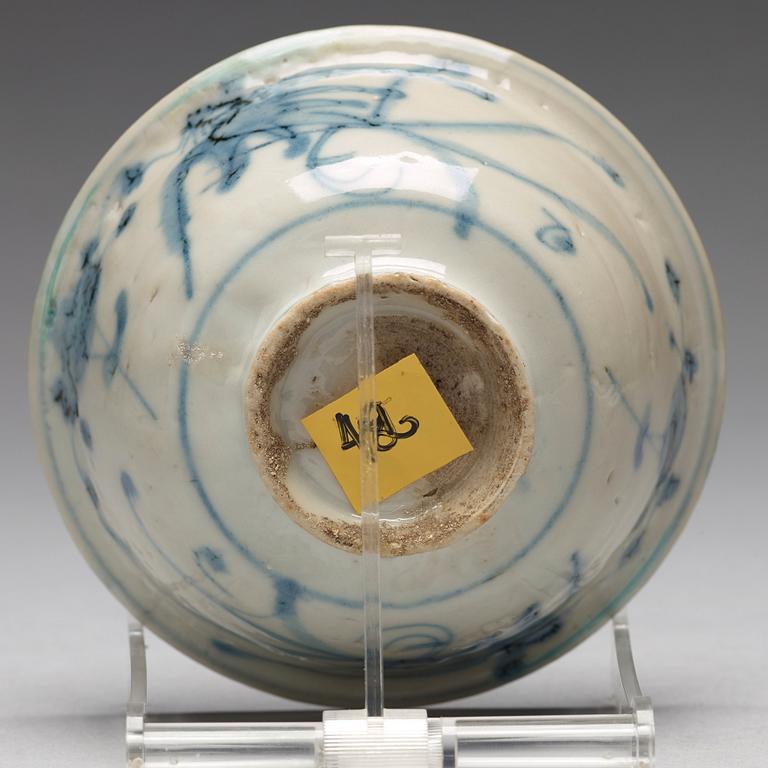 Two blue and white bowls, Qing dynasty, 19th century.