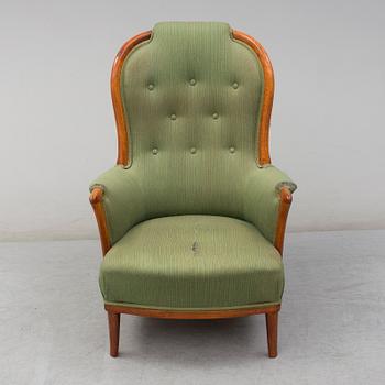 CARL MALMSTEN, fåtölj, "Vår Fru", O.H. Sjögren, Tranås. Brickmärkt. 1900-talets andra hälft.