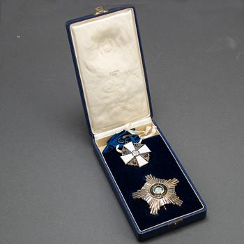 Order of the White Rose, Finland, commanders badge and star, silver and enamel, in case, Tillander, Helsinki 1963.