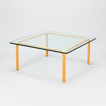 Alvar Aalto, coffee table model 'Y805A' for Artek.