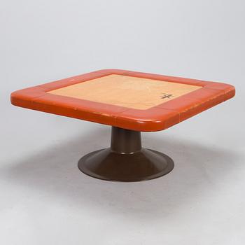 Yrjö Kukkapuro, sohvapöytä, tilaustyö, Haimi, 1970-luvun loppu.