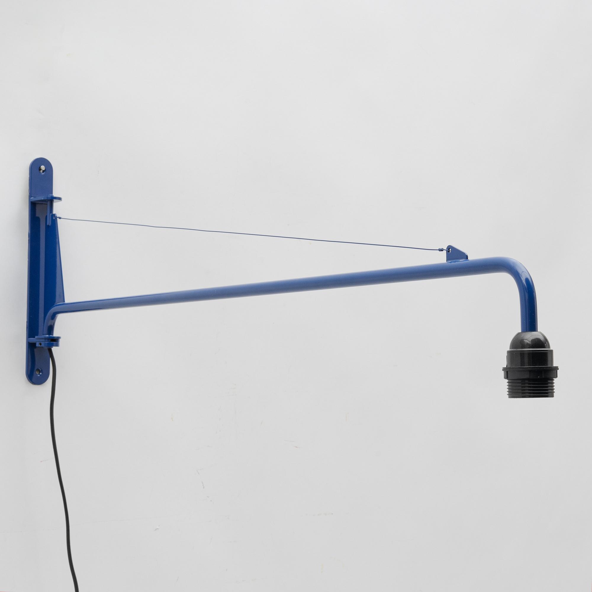 Jean Prouvé, wall lamp, 'Petite Potence', Vitra.