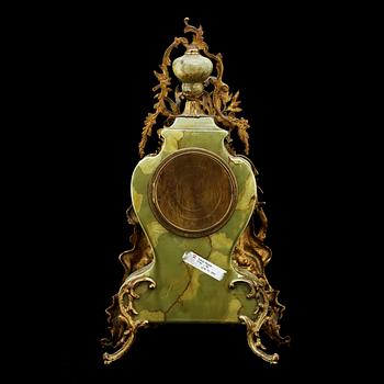 BORDSUR, Louis XV-stil, sekelskiftet 1900.