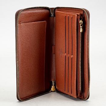 Louis Vuitton, Zippy Organizer, made in Spain.