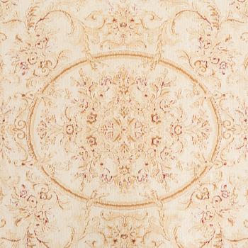 Laura Ashley, rug, machine-made, 186 x 132 cm.