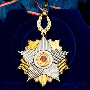 ORDEN JUGOSLOVENSKE ZASTAVE, a second class neck cross and breast star, second half of the 20th century.