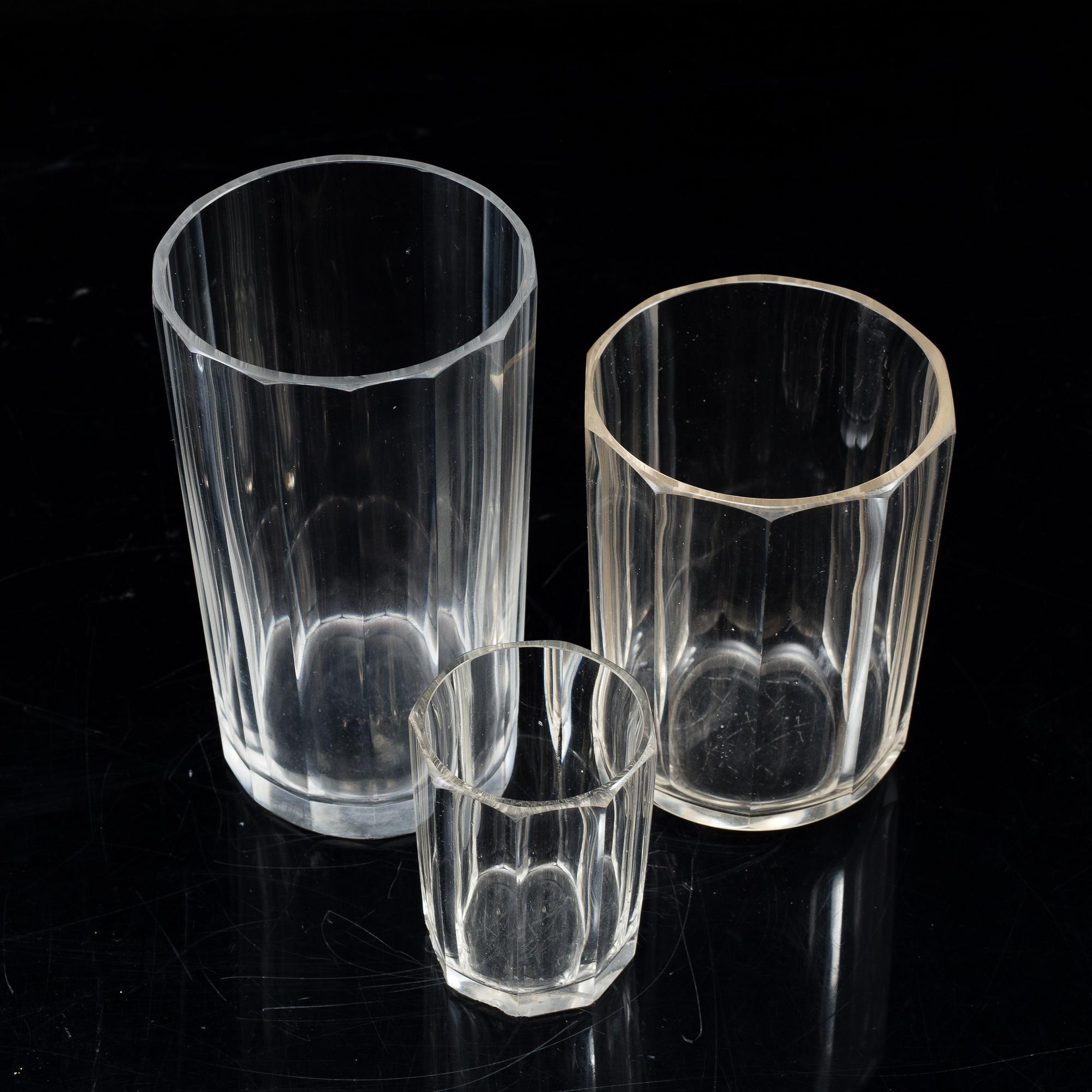 ELIS BERGH, glasservis, 67 delar, "Karlberg". Kosta, 1900-talets andra hälft.