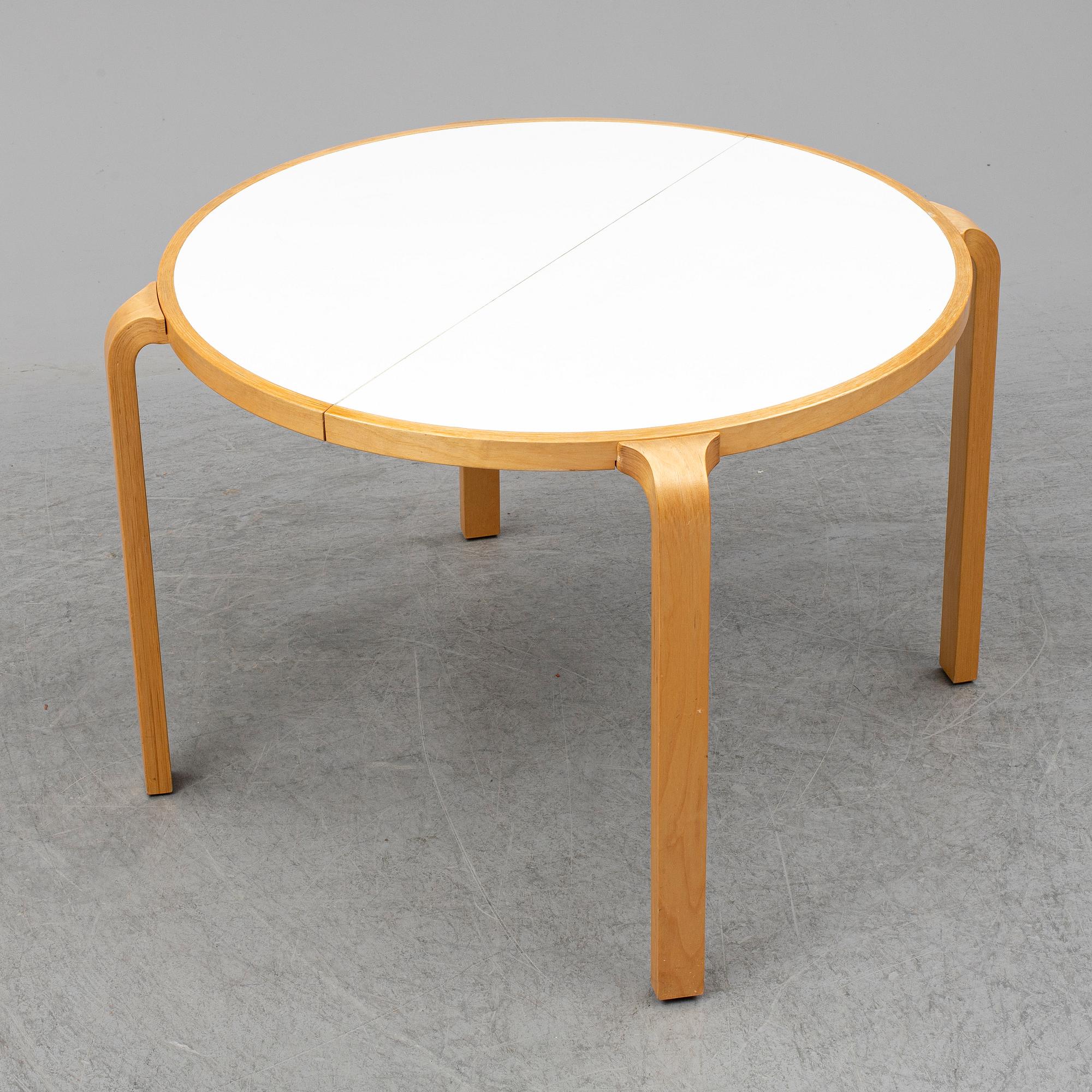 MATSALSGRUPP, stolar, 4 st, samt bord, IKEA.