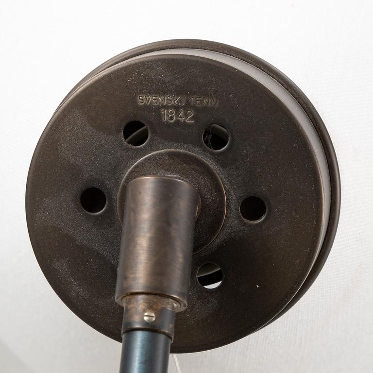 Josef Frank, golvlampa, modell 1842, Firma Svenskt Tenn.