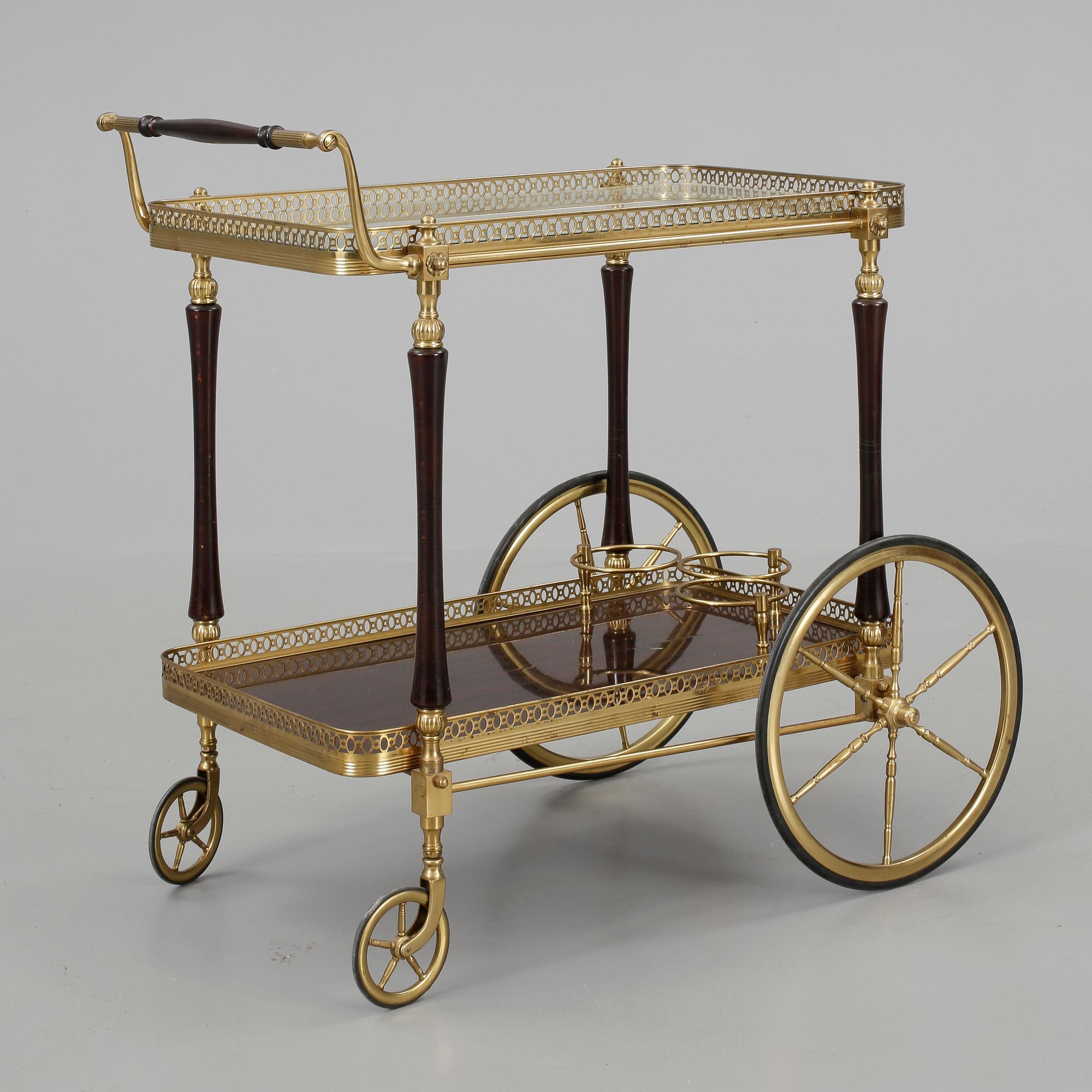 SERVERINGSVAGN, 1900-tal.