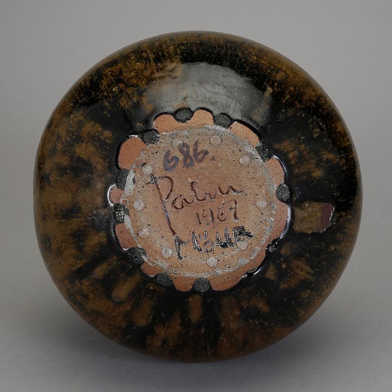 VAS, stengods. Rolf Palm, Höganäs. Signerad och daterad 1967.