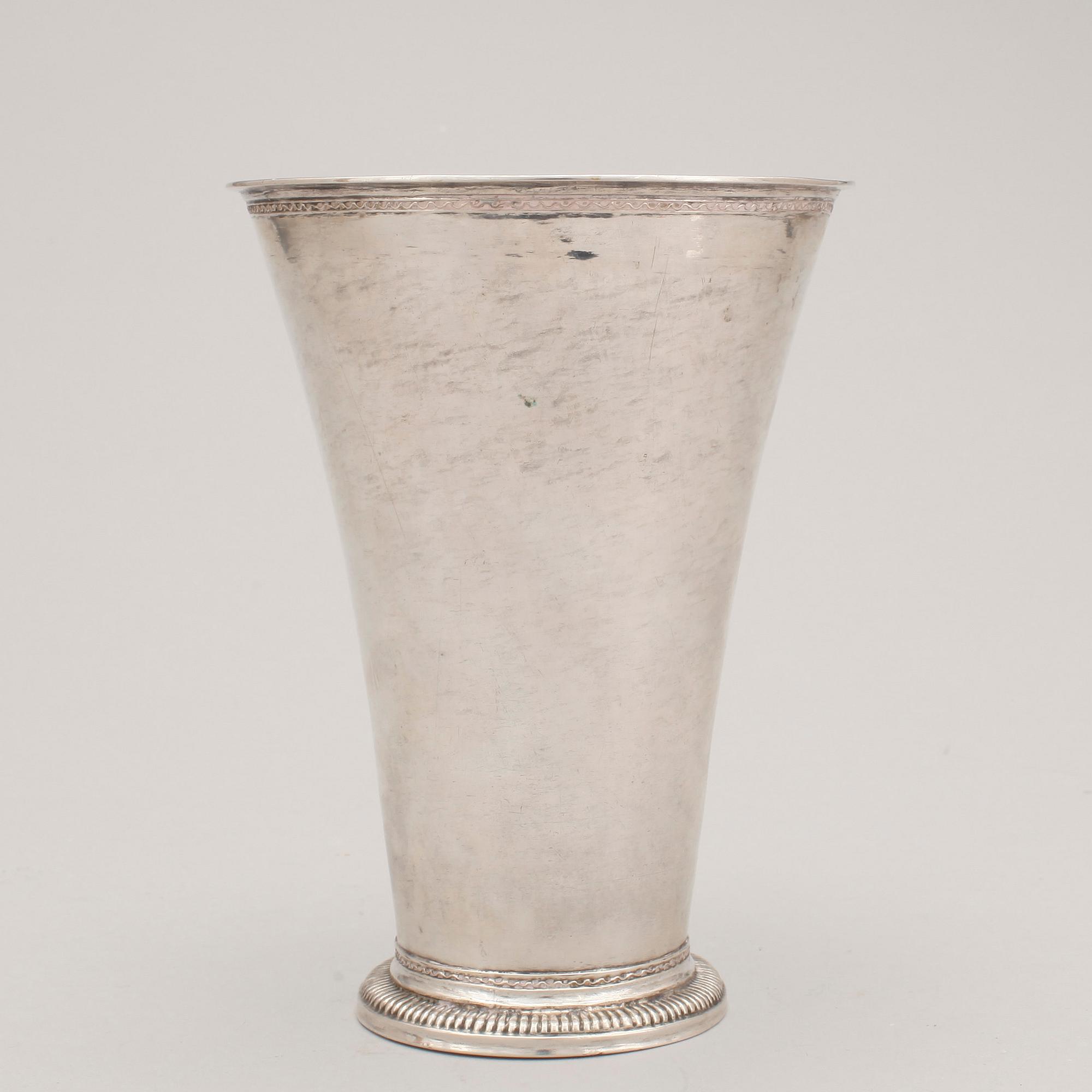 BÄGARE, silver, Petter Röding, Varberg 1751. Vikt ca 260 gram.
