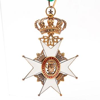 Sweden, knight's badge, gold 18k. CF Carlman, Stockholm, 1952.