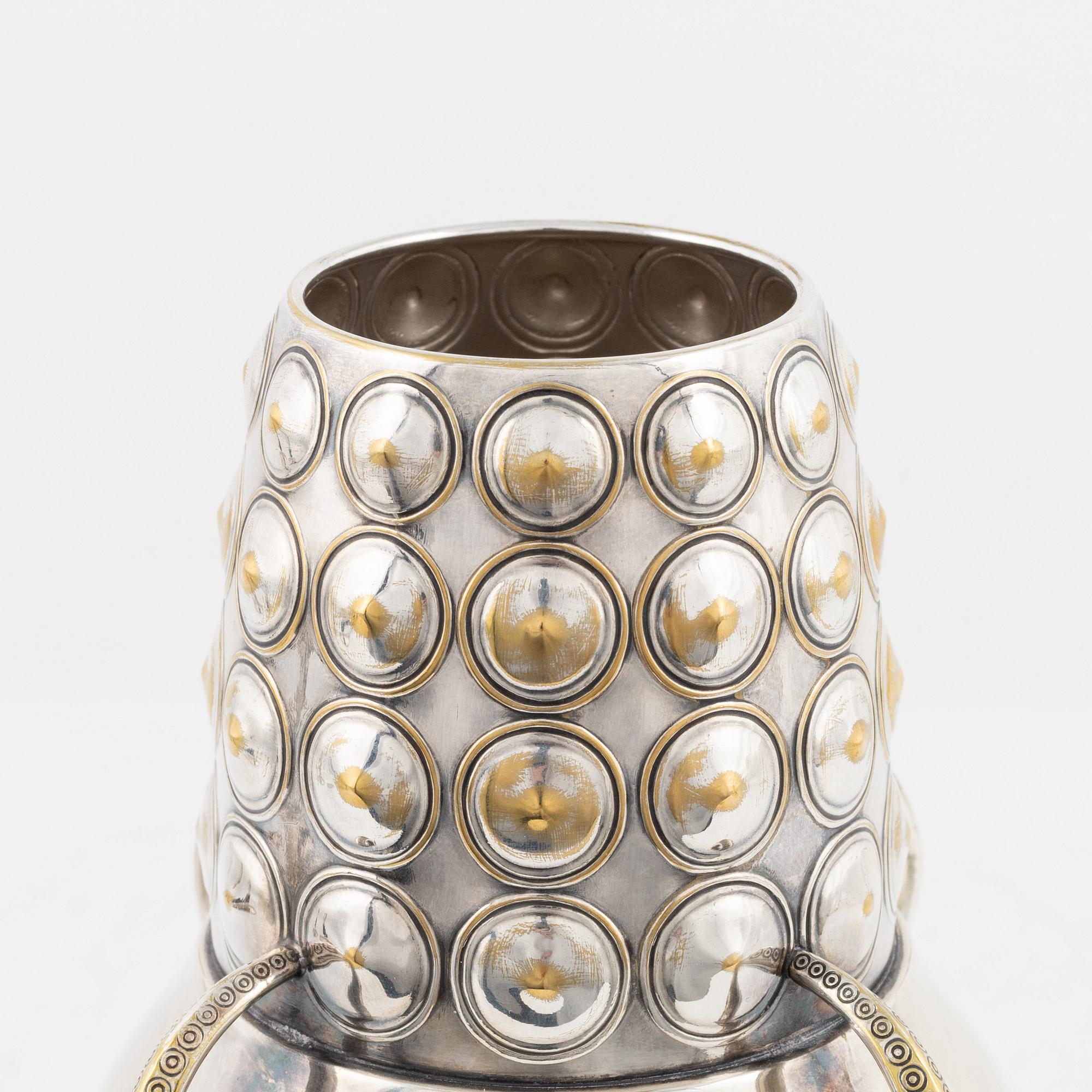 Ljusstakar, ett par, vitmetall, samt vas, försilvrad mässing, WMf, Tyskland, 1900-talets första hälft.