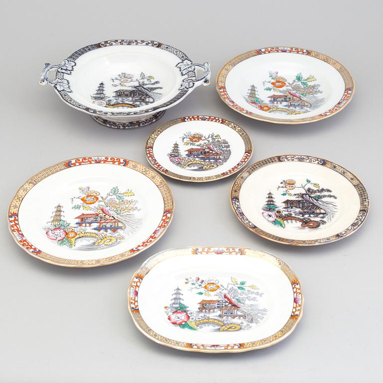 A Rörstrand 'Japan' dinner service, early 20th century (56 pieces).