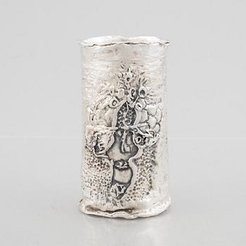 A sterling silver vase, mark of Lars Arby, Gothenburg, Sweden, 1975.