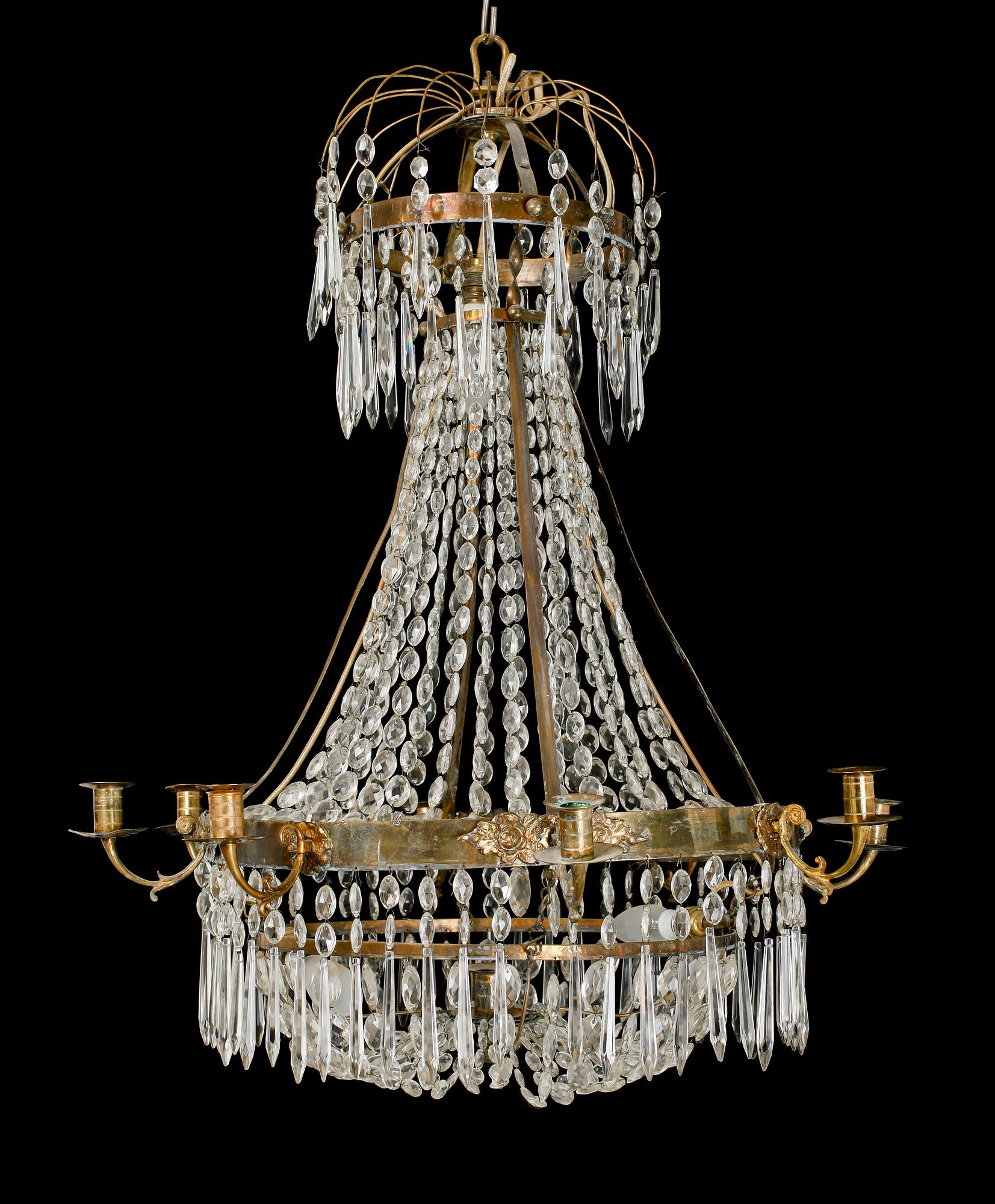 LJUSKRONA, Karl-Johan, 1800-talets första hälft. Höjd ca 80 cm.