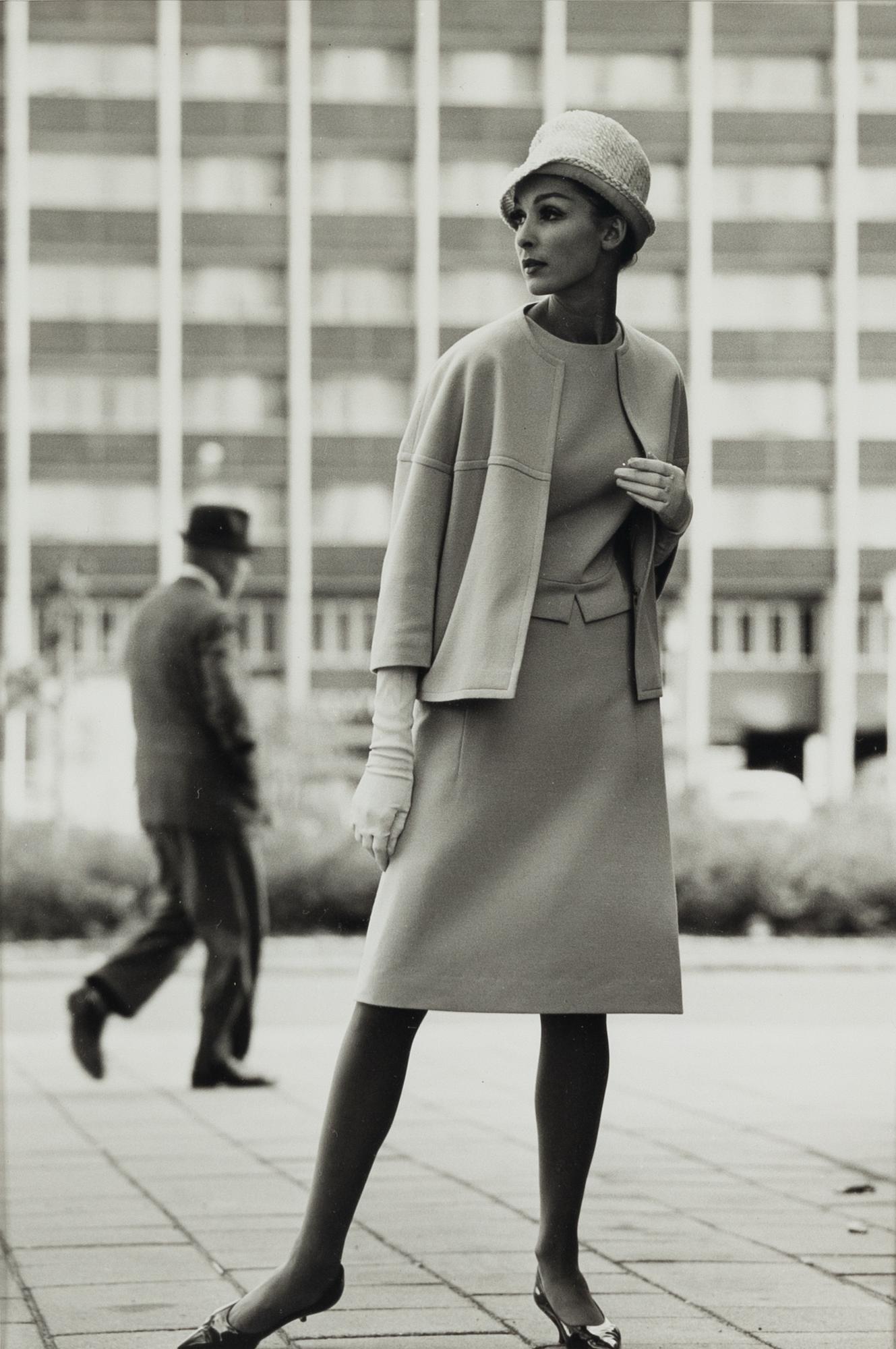 Georg Oddner, Modell med kappa.