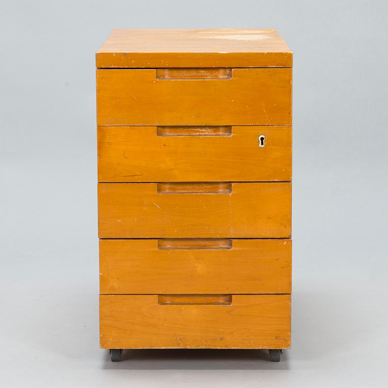 Aino Aalto, An early 1930s 'B96' drawer unit for O.Y. Huonekalu-ja Rakennustyötehdas A.B. Finland.