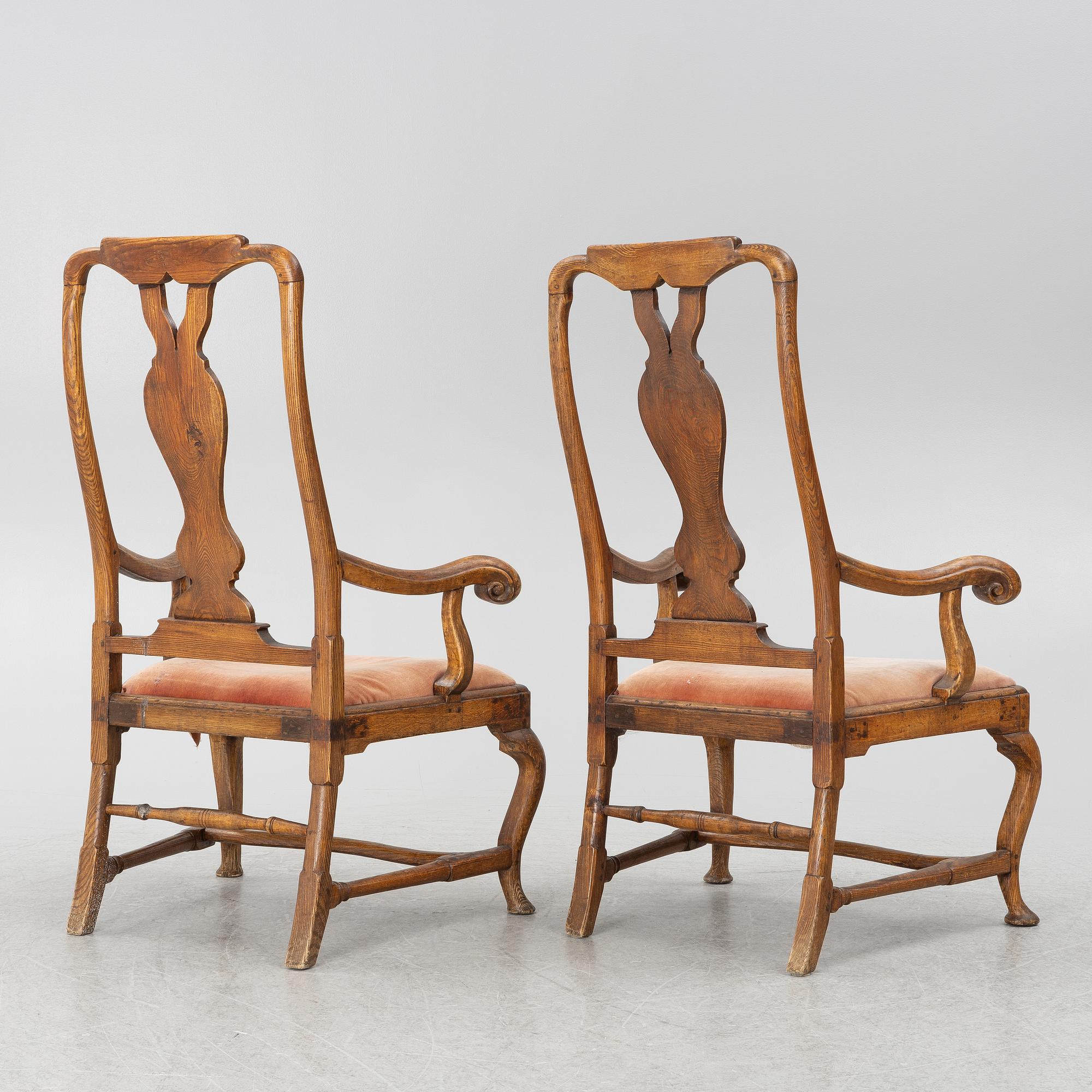 Karmstolar, ett par, senbarock, 1700-talets mitt.