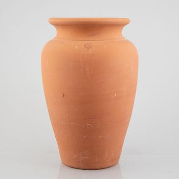 A terracotta urn from Bitossi, Italy.