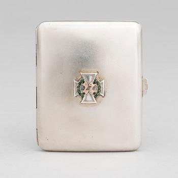 SAVUKERASIA, hopeaa, jossa 27. Jääkäripataljoonan risti. Suomalaiset tarkastusleimat, Helsinki 1928.