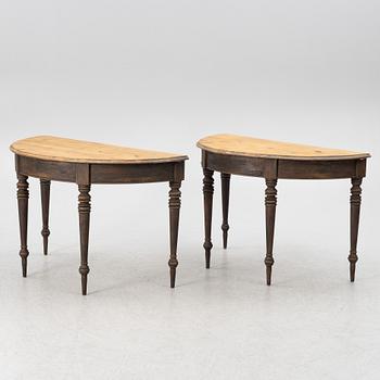 Månbord, ett par, Sverige, 1800-talets senare del.