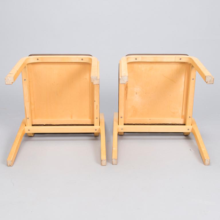 ALVAR AALTO, a set of 4 chairs, model 612, Artek, 1960s.