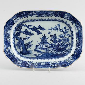 STEKFAT, porslin, Kina, Qianlong, 1736-1795.