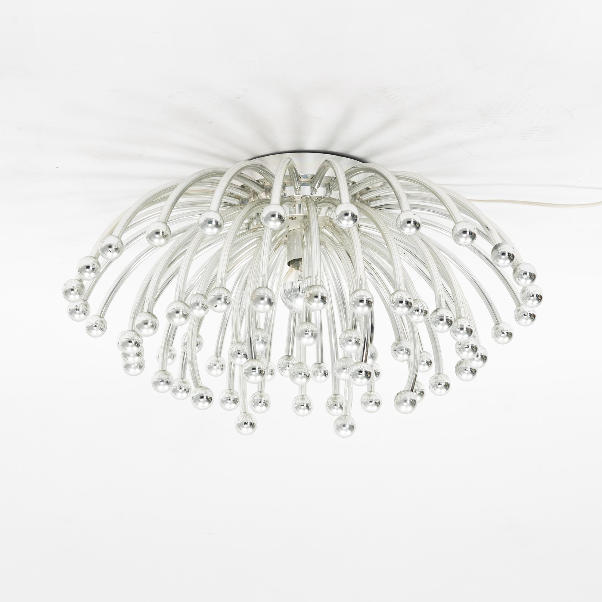 Studio Tetrarch, vägglama, "Pistillo", Valenti Luce, Italien.