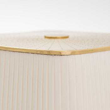 Paavo Tynell, A mid 20th century '5066' desk lamp for Taito Oy, Finland.