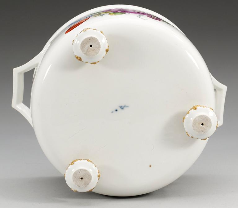 GLACIERER, ett par, porslin. Meissen, Marcolinis period (1774-1815).