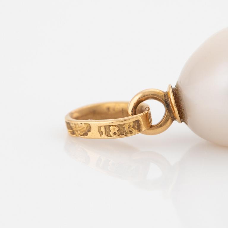 Pendant, 18K gold with pearl.