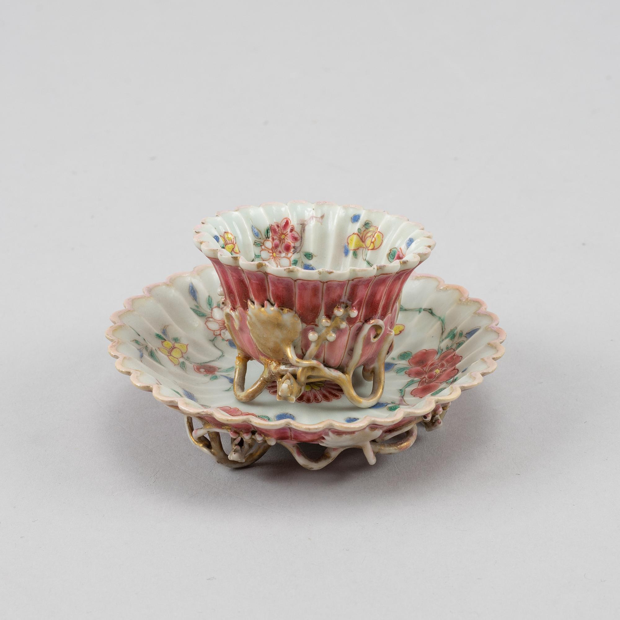 A famille rose cup with stand, Qing dynasty, Yongzheng (1723-35).