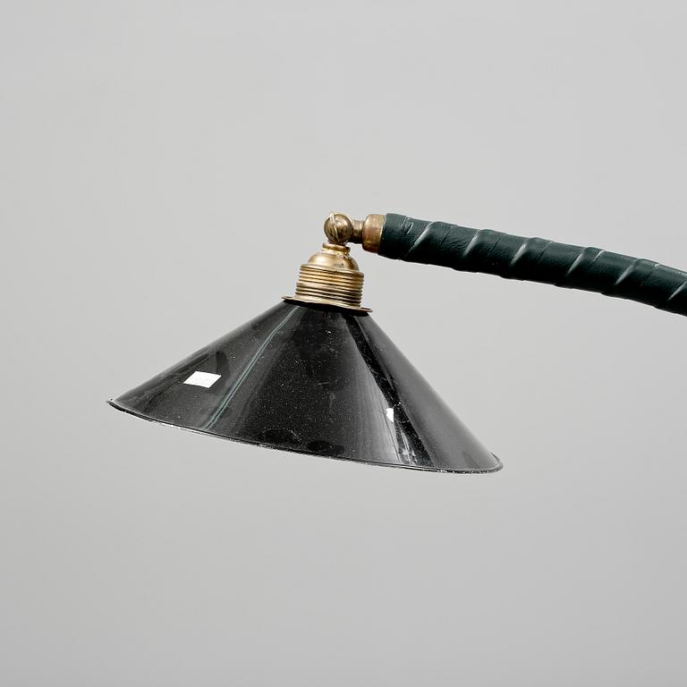 GOLVLAMPA, 1900-talets andra hälft.