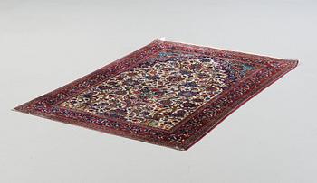 SEMI-ANTIQUE SILK KASHAN. 202 x 138,5 cm.