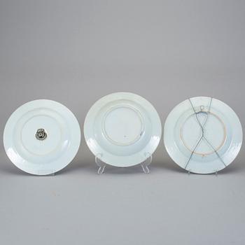TALLRIKAR, 3 stycken, kompaniporslin, Kina, Qianlong (1736-95).