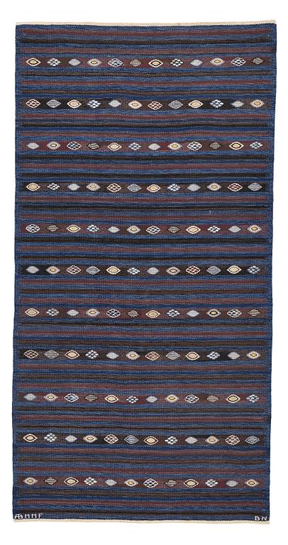 Barbro Nilsson, A CARPET, "Blåbär, mörk", flat weave, ca 275,5 x 142,5 cm, signed AB MMF BN.