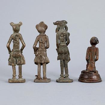 FIGURINER, 4 st, mässing, troligen Västafrika, 1900-talets första hälft.