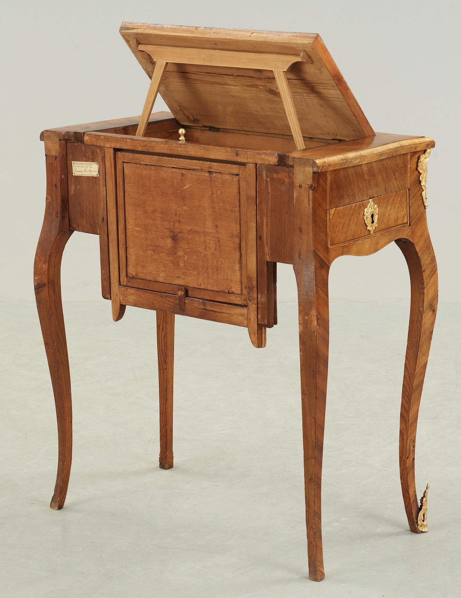 POUDREUSE, rokoko, Stockholmsarbete, möjligen Johan Jacob Eisenbletter verksam i Stockholm 1732, 1700-talets andra hälft.