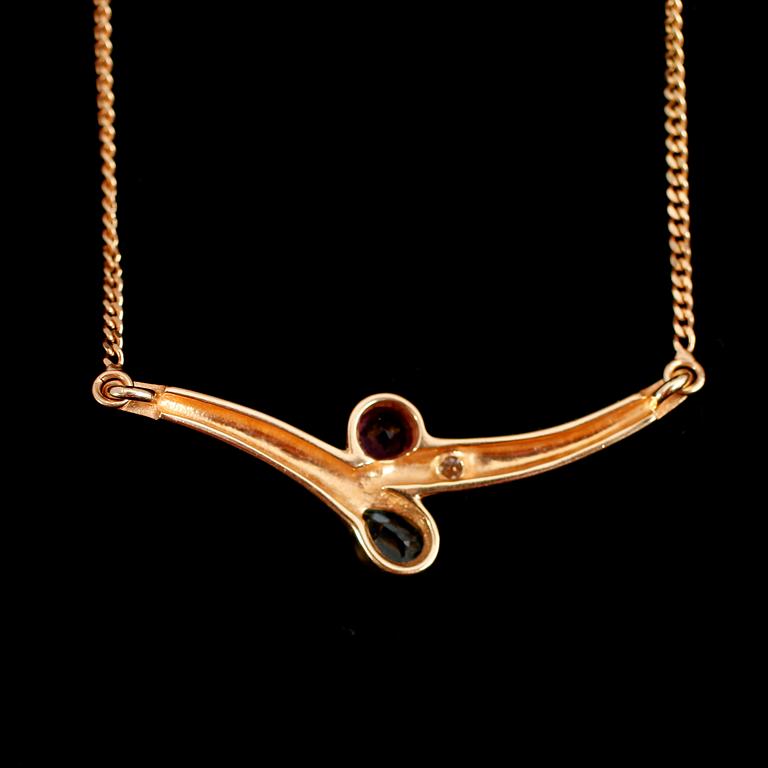COLLIER, 18 k guld med stenar. Total vikt ca 5 gram.
