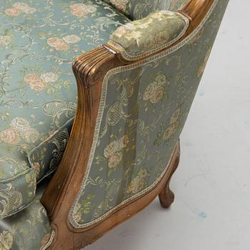 Fåtöljer, ett par och fotpall, 1900-talets mitt.