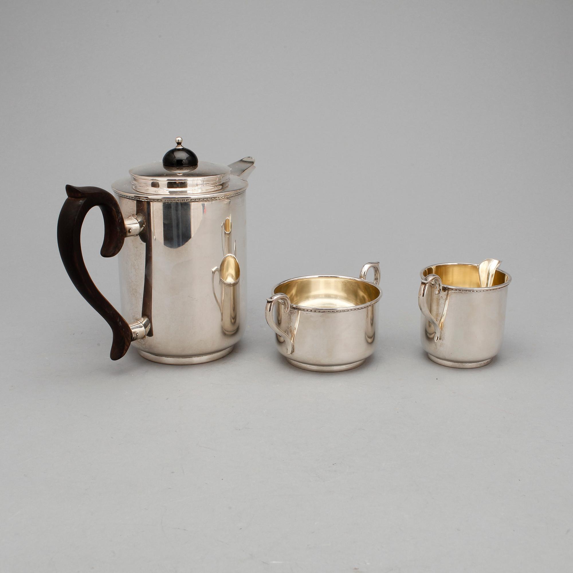 KAFFESERVIS, 3 delar, silver, C.G Hallberg, Stockholm 1936. Totalvikt ca 649 g.